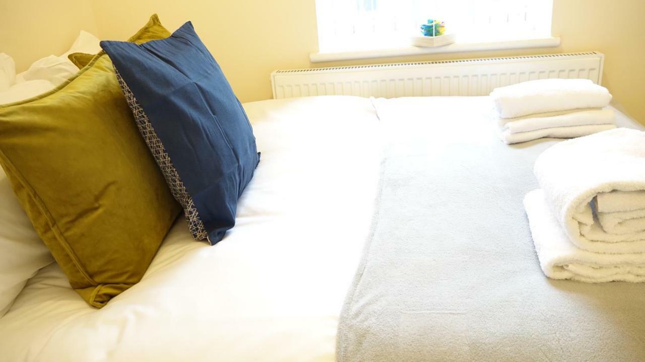 Heathrow Ensuite Rooms- Auto Check In Londyn Zewnętrze zdjęcie